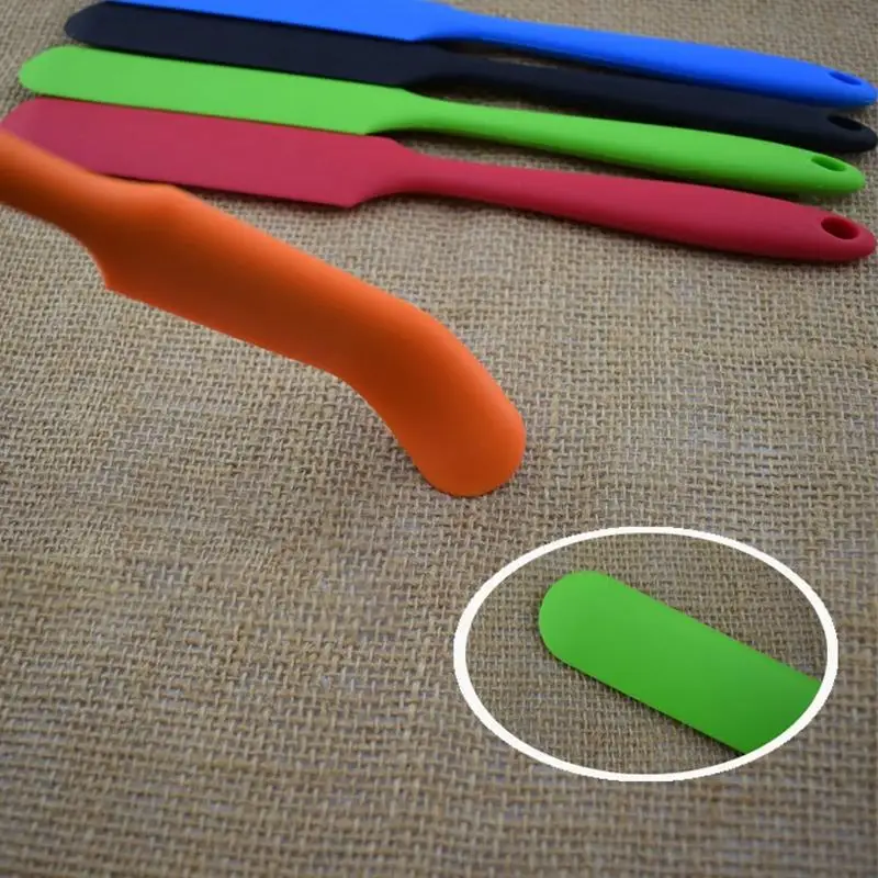 

1PCS Random Color Long Handle Silicone Spatula Non-stick Cake Spatula Cream Spatula Soup Spoon Cooking Spoon for Kitchen