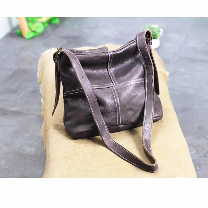 

Womens Genuine Leather Dumpling Bag Medium Handbag Bucket Bag 100% Soft Leather Fashion Splicing Crossbody Shoulder Bag