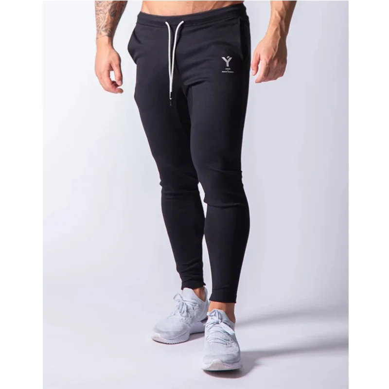 Мужские тренировочные штаны черные хлопковые спортивные для бега модные