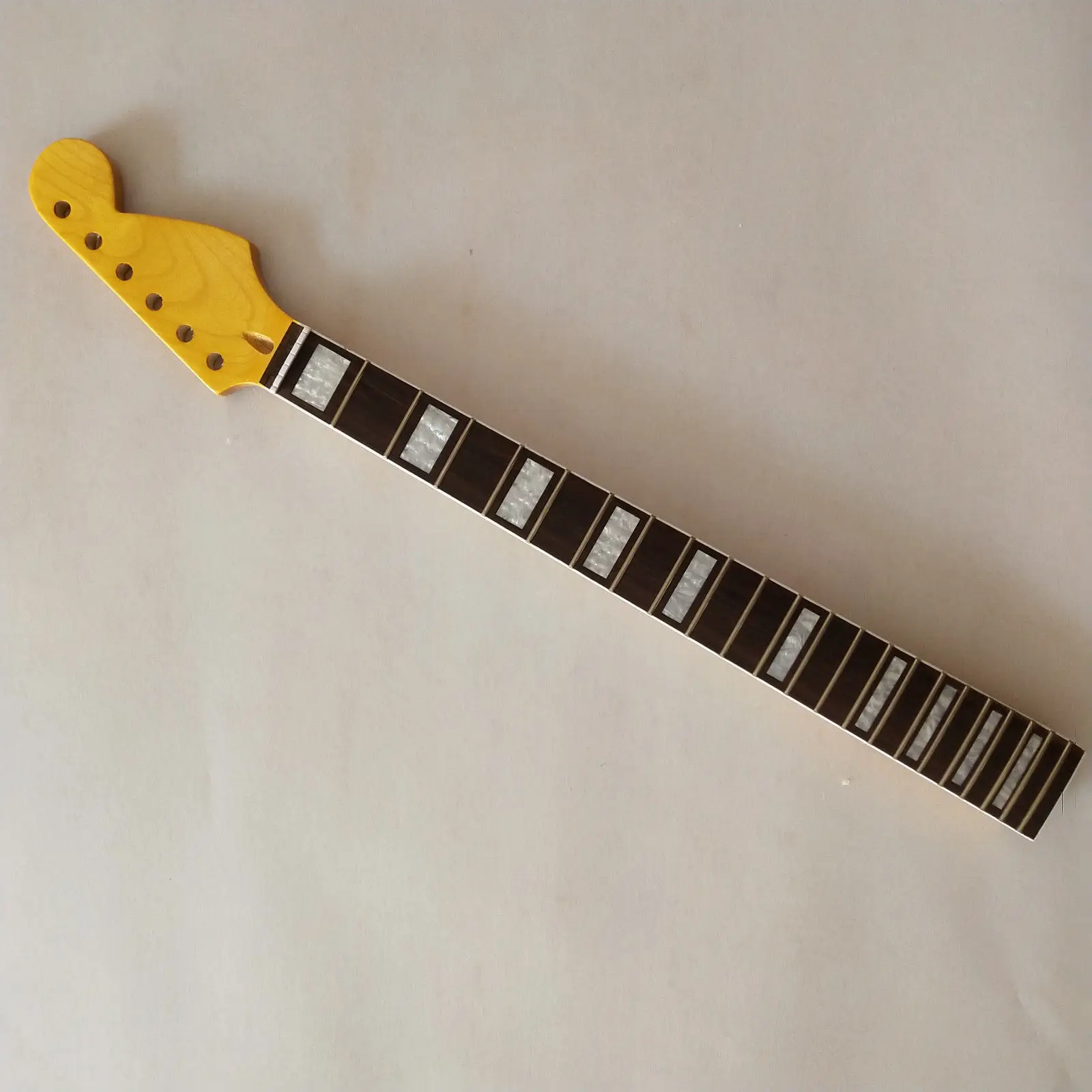

1pc 22 frets Maple Neck Rosewood Fingerboard for Strat Electric Guitar New