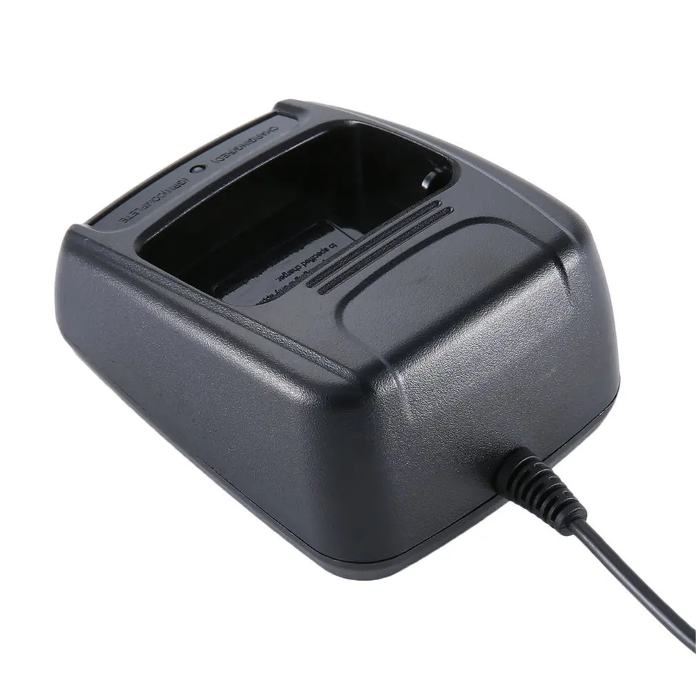 Портативное зарядное устройство для литий-ионных аккумуляторов с USB-разъемом 5 в 1