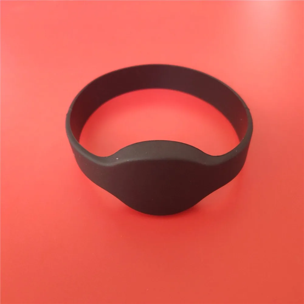 1pcs black Wristband 1 шт. 125 кГц EM4100 RFID Браслет Силиконовый TK4100 браслет часы ID карты только для контроля доступа Черный 65 мм - Цвет: 1pcs black Wristband