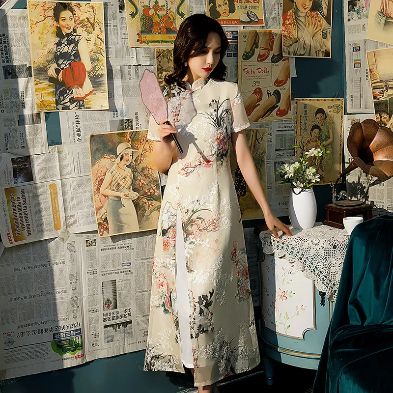 

Элегантное традиционное весеннее платье-Ципао с коротким рукавом и вышивкой Aodai, женское шелковое платье в китайском стиле с принтом, больш...