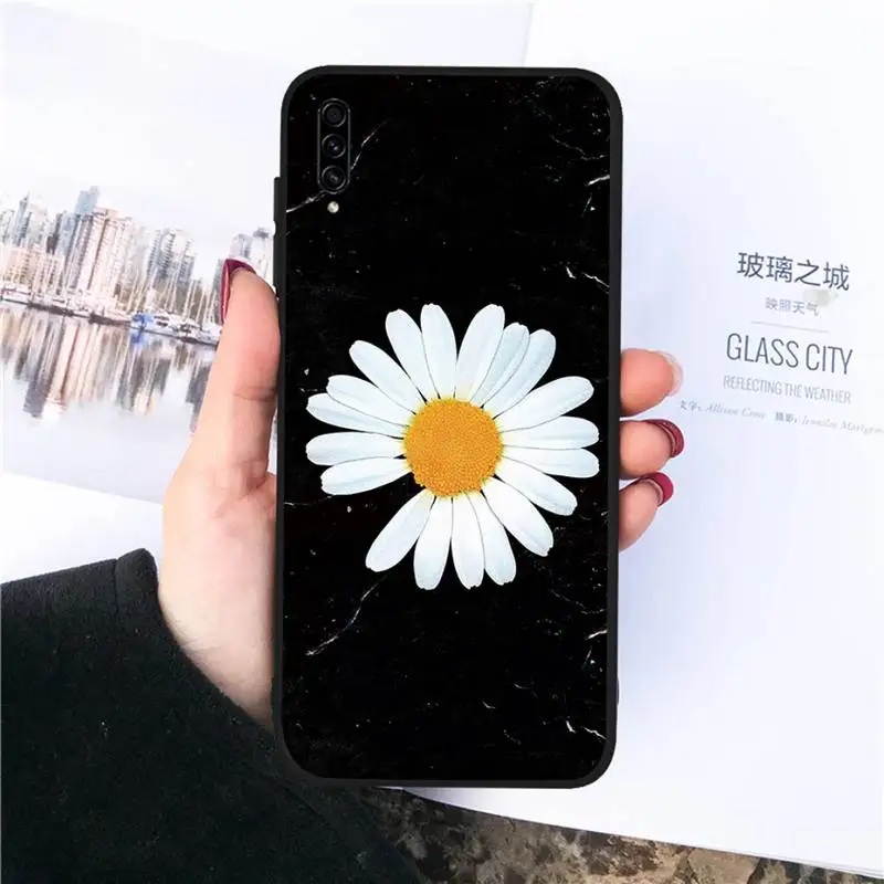 

Black White Flower Daisy Phone Cases For Samsung galaxy S 21 20 10 8 A 51 71 50 21s 70 40 20 20e note 10 plus Ultra 5g fe