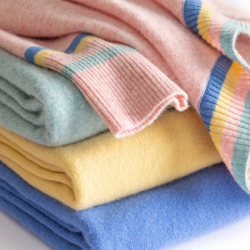 

Female short sweater stylish bright long sleeves knitted natural wool jumper long sleeves v-neck pullover