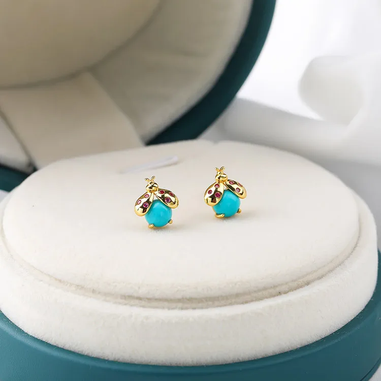 Женские серьги-гвоздики из серебра 925 пробы | Украшения и аксессуары