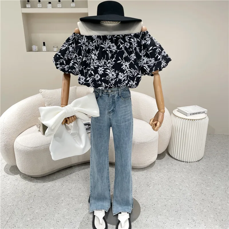 

Niche Design New Women's Clothing Summer 2021 Fashion Off Shoulder Top Design Sense Printed Floral Puff Sleeve Shirt