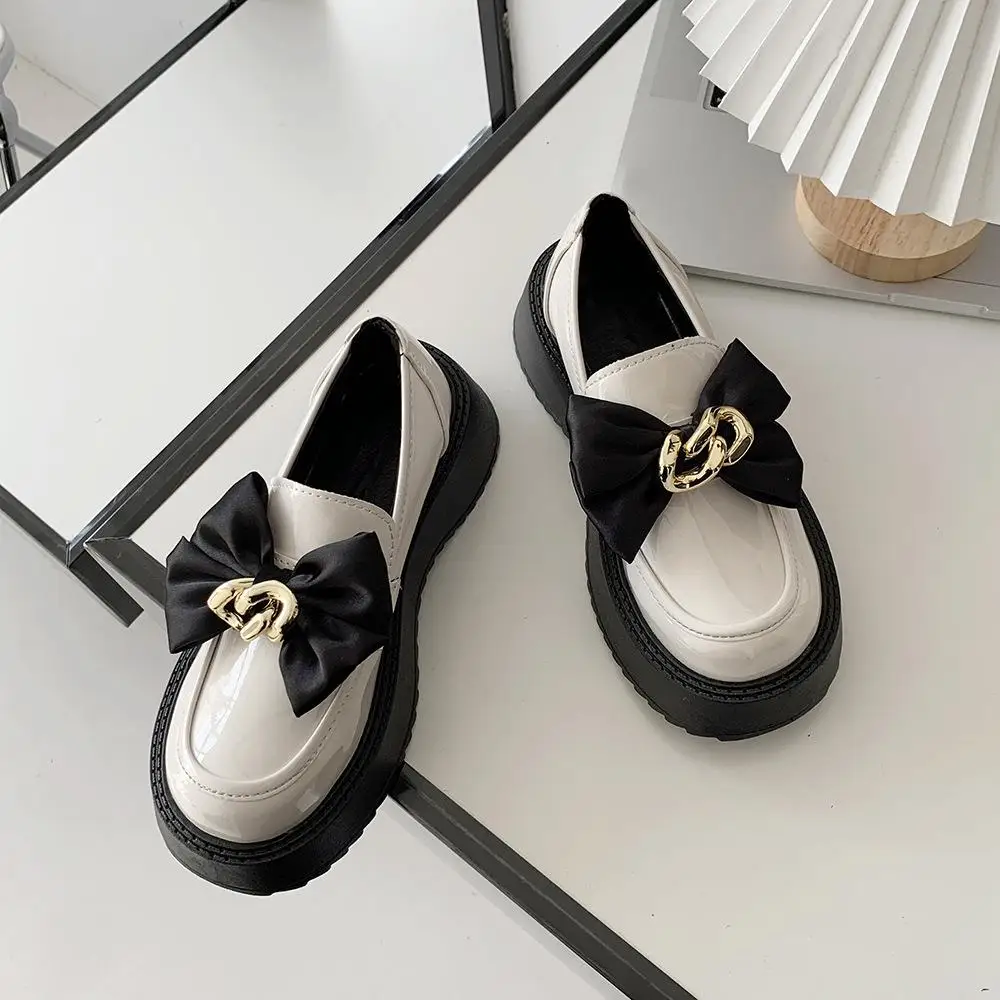 Туфли женские кожаные оксфорды на шнуровке высокий толстый каблук лоферы