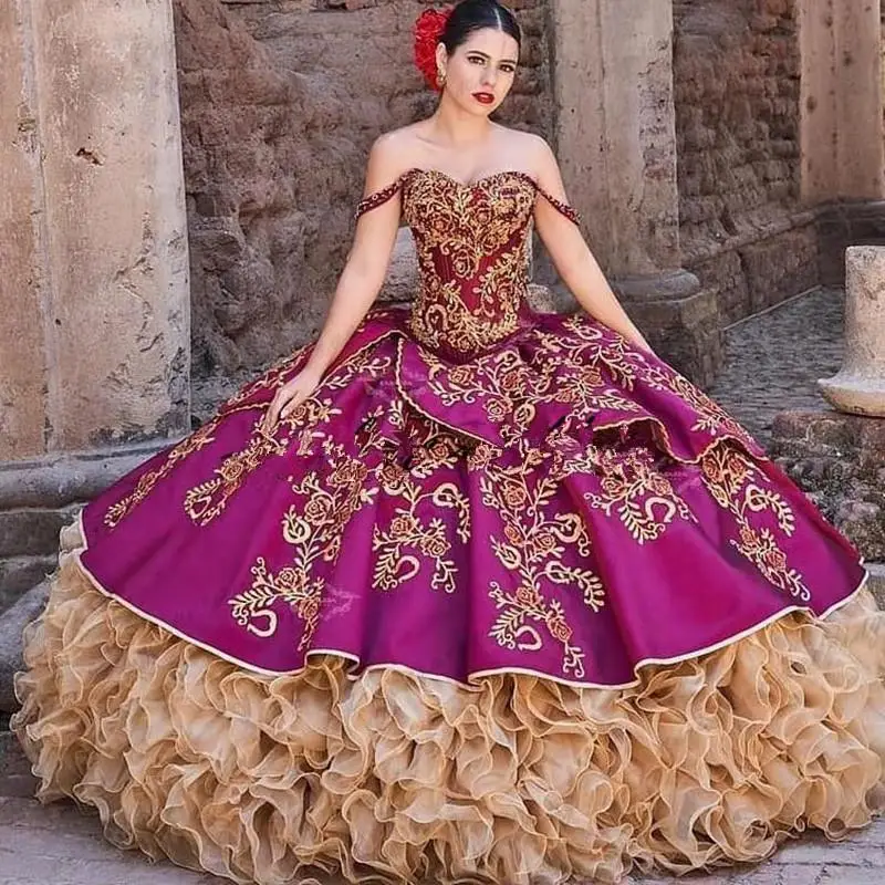 

2022 Принцесса 15 лет Платья для Quinceanera фиолетовое бальное платье с оборками в несколько рядов с золотой аппликацией сексуальный корсет для де...