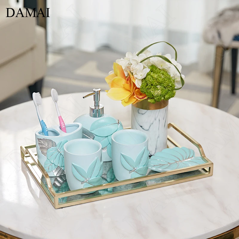 

Blue Maple Leaf Decorative Bathroom Set Nordic Creative Relief Craft Embellishment Household Five Piece Set Toiletries Organizer