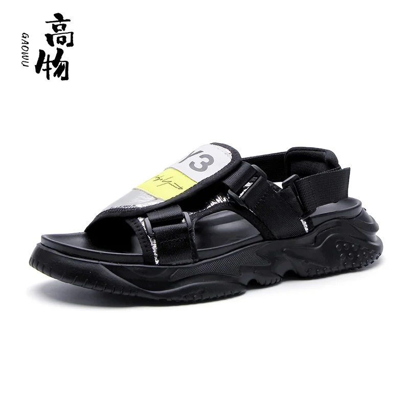 

Men's Silver Personality Beach Shoes Summer 2021 New Soft Soled Comfortable Casual Shoes Outdoor Fashion Velcro Sports Sandal