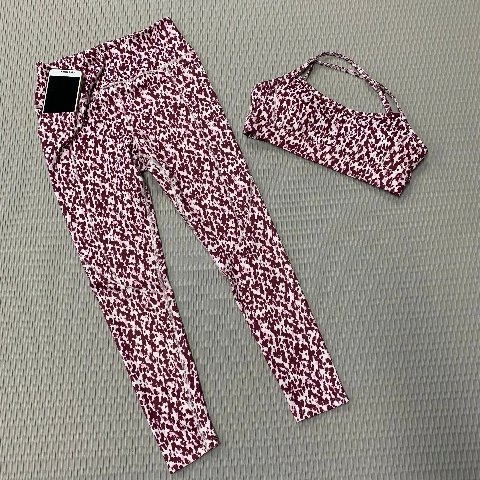 

2021 new seamless hyperflex workout set sport leggings and top set yoga outfits for women sportswear athletic clothes gym sets