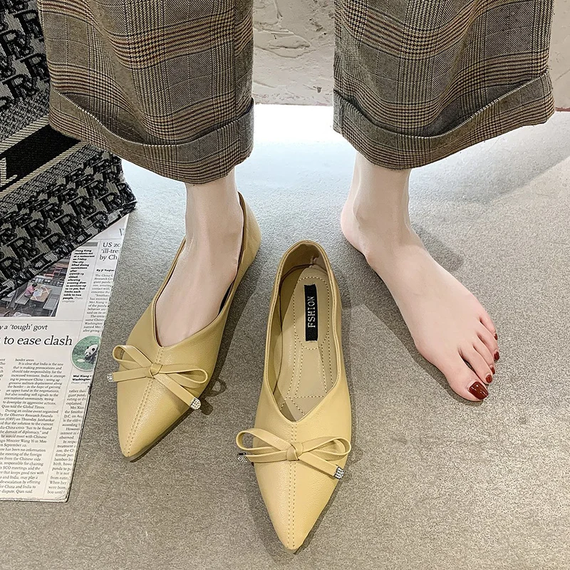 

Women Flat Single Shoes Elegant Bow-knot Design Pointed Toe Asakuchi Solid Color Lady Banquet Black Flat Heel Shoes Woman Shoes