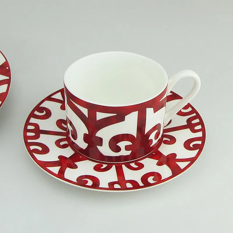 

4Pcs European Food Plates Afternoon Tea Cup Set Steak Dishes Ornaments Tableware Decorations Cups Dessert Plates Salad Trays