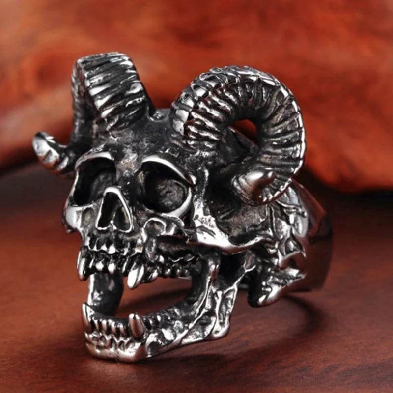 

Men's Fashion Retro Demon Head Punk Exaggerated Men's Ring Party Bar Body Accessories