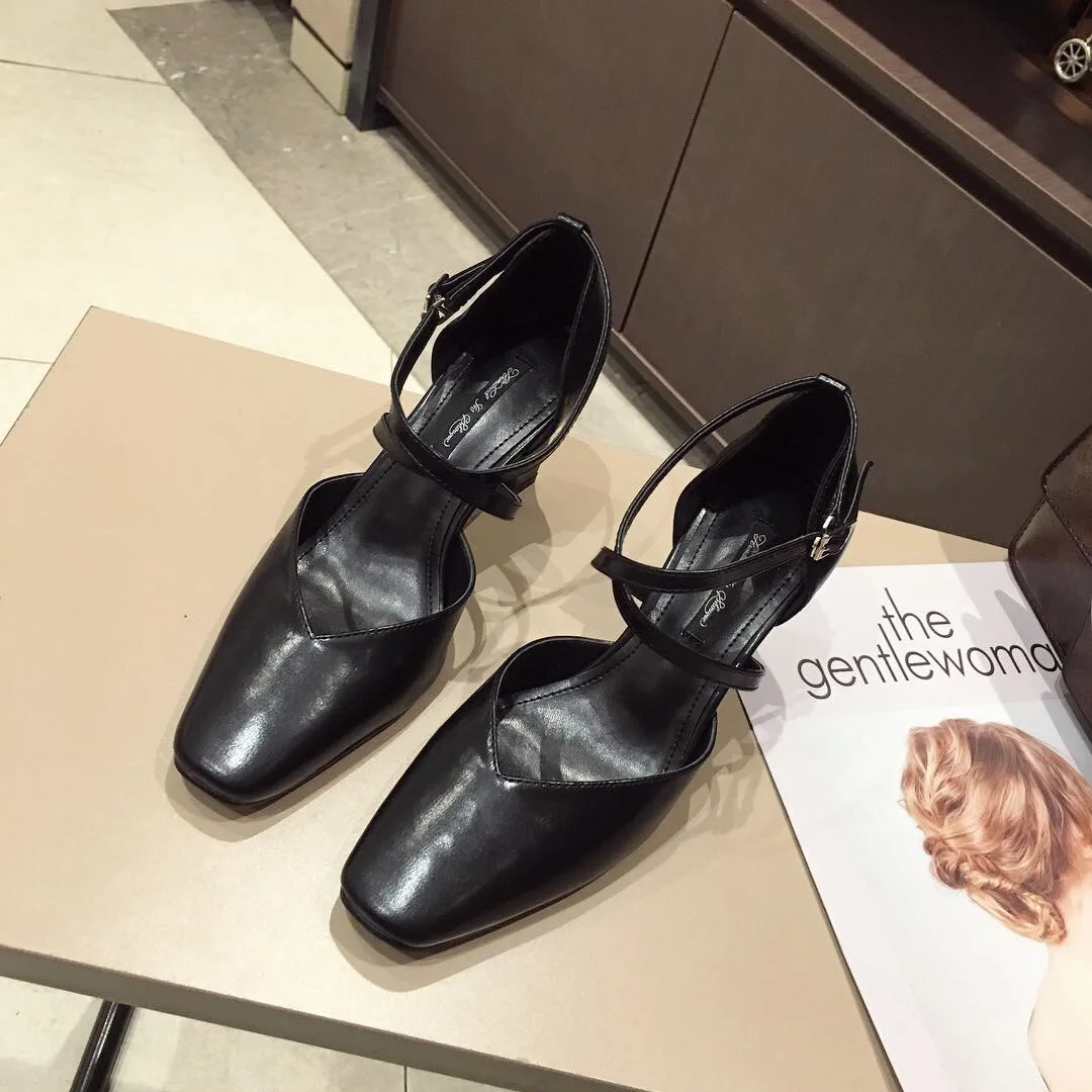 Женские туфли-лодочки обувь с перекрестной шнуровкой и пряжкой Новинка 2019 года