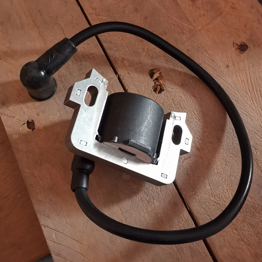 Катушка зажигания GCV160 Honda GCV135 GCV190 GC135 GC160 GC190 GS160 GSV160 GSV190 30500-ZL8-004 30500-ZL8-014 |