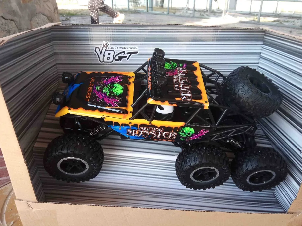 New product 1:10 6WD RC Car 2.4G Radio Control RC Car Toys Buggy High speed Truck Off-Road Climbing Vehicle toy