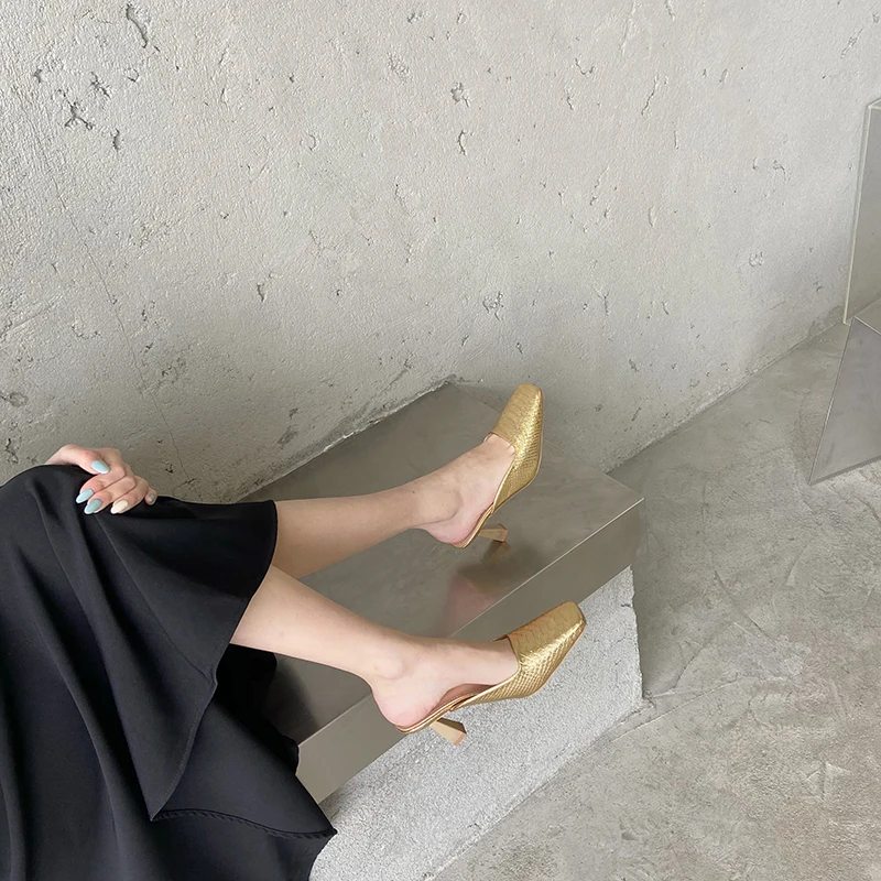 Туфли-лодочки женские на высоком каблуке квадратный носок без застежки шлепанцы