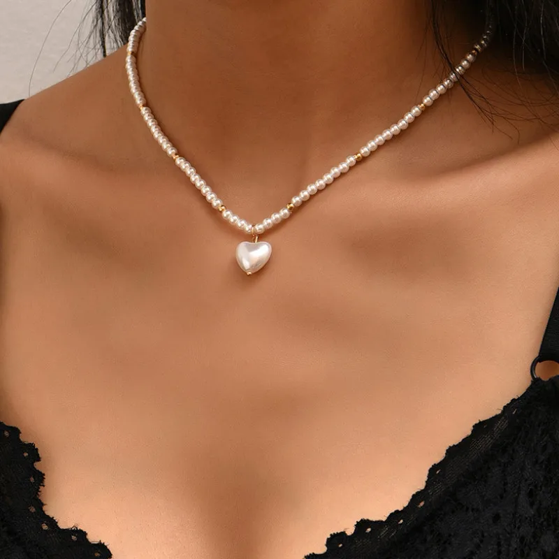

2021 Vintage Pearl Heart Pendant Necklace for Women Gifts Party Exquisite Jewelry