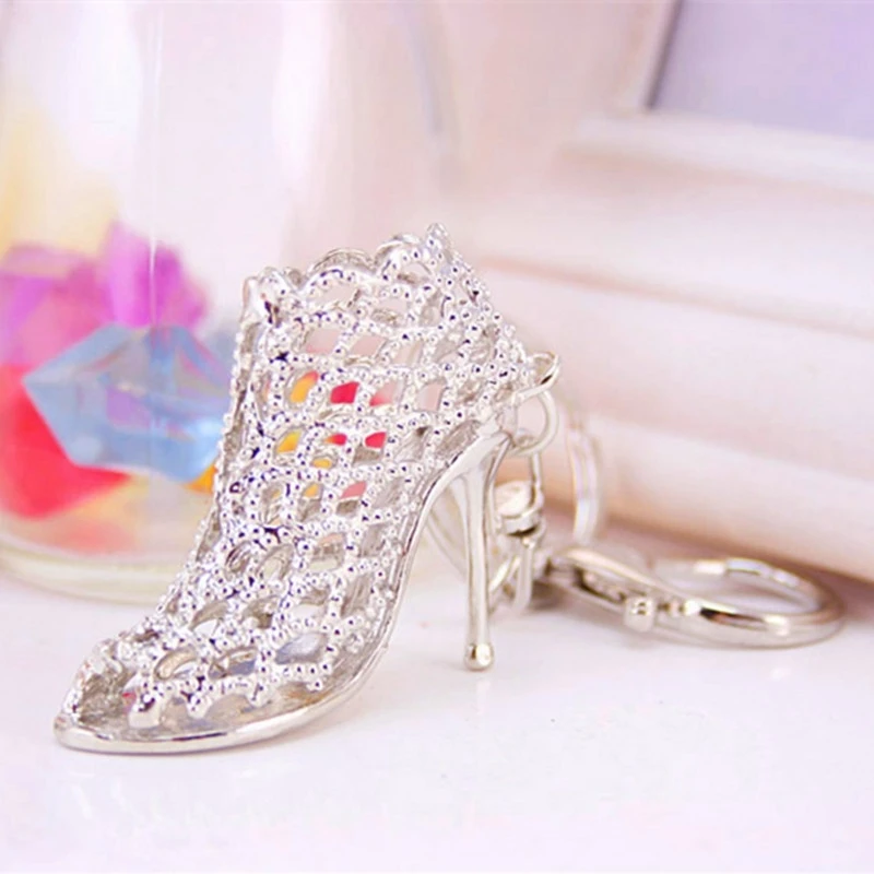 

New Fashion Creative Personality Mini Metal Hollow High-heeled Shoes Pendant Key Chain Ring Gifts for Lady