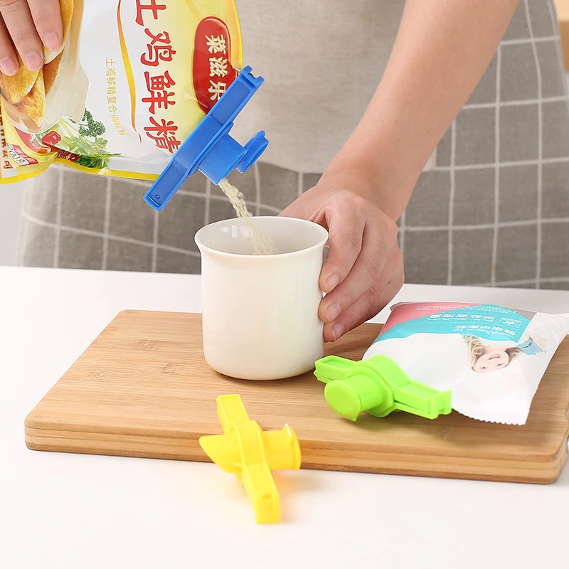 

Moisture-proof Bag Clip Seal Pour Food Storage Snack Clamp Plastic Food Saver Sealing Clip Keeping Fresh Sealer Kitchen Tools