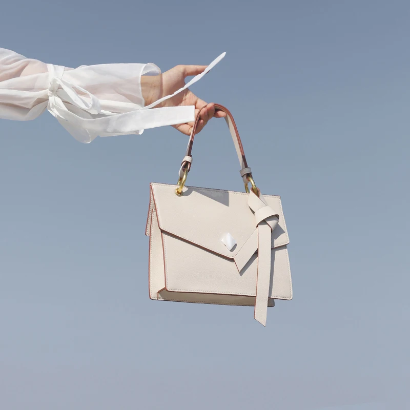 Сумка конверт из мягкой кожи Новая женская модная маленькая квадратная сумка