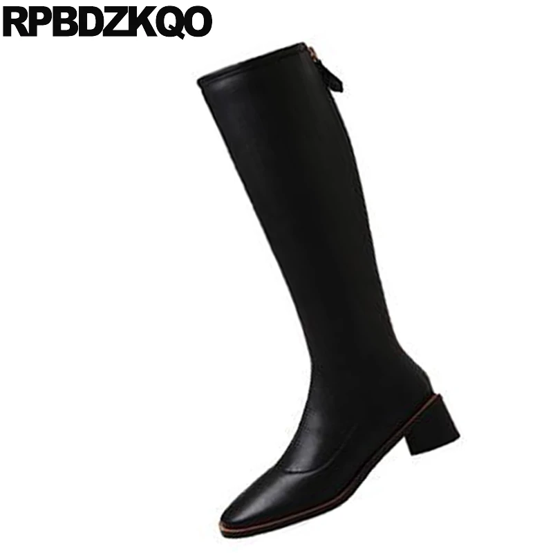 Женские высокие сапоги черные на квадратном каблуке с мехом молнии осень/зиму