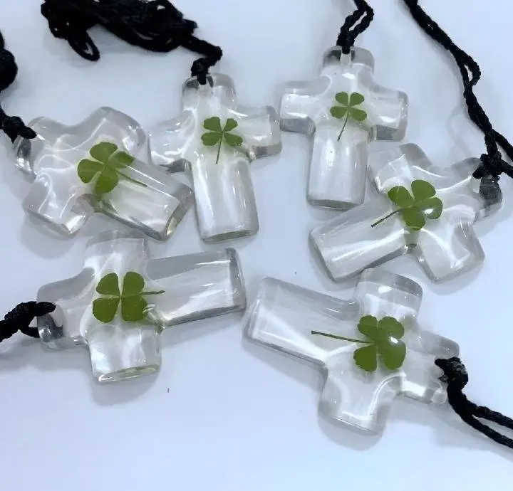 

12 pcs fashion real four leaf clover amulet cross design pendant