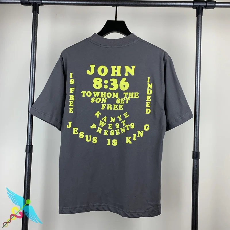 

Футболка большого размера Kanye West JESUS IS футболка KING, для мужчин и женщин, в стиле хип-хоп, с буквенным принтом голубого неба, повседневная Высок...