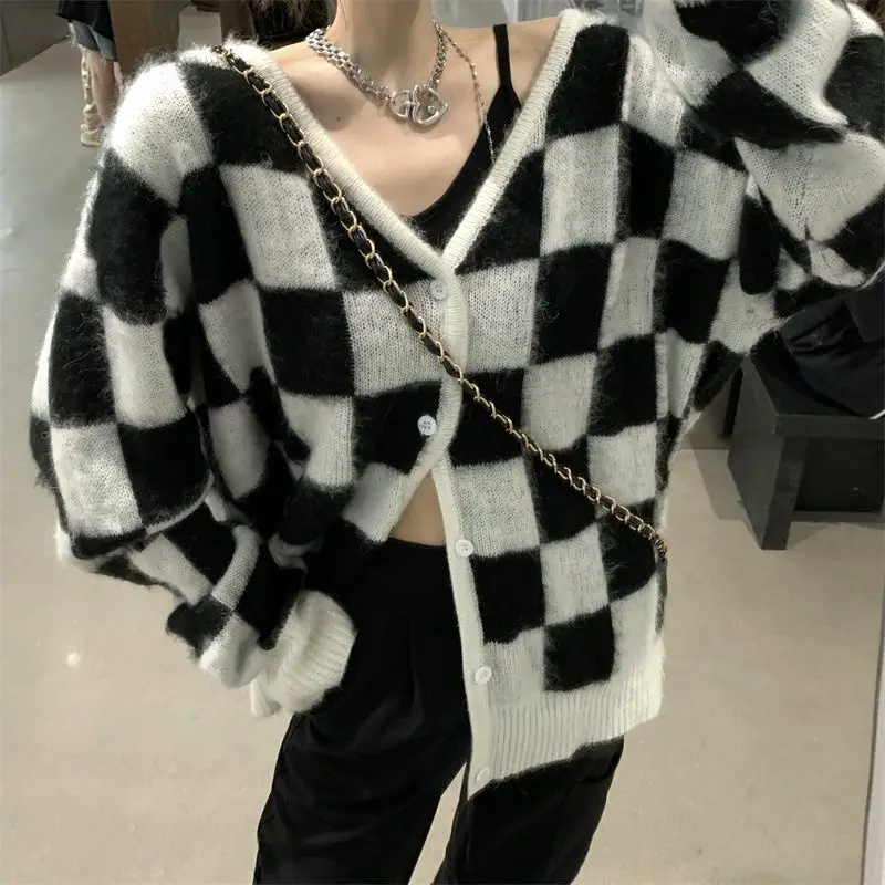 

Loose Crazy Style Plaid Knit Sweater Cardigans Women V Neck Long Sleeve Single Breast Pull Femme Spring 2022 New Sueter