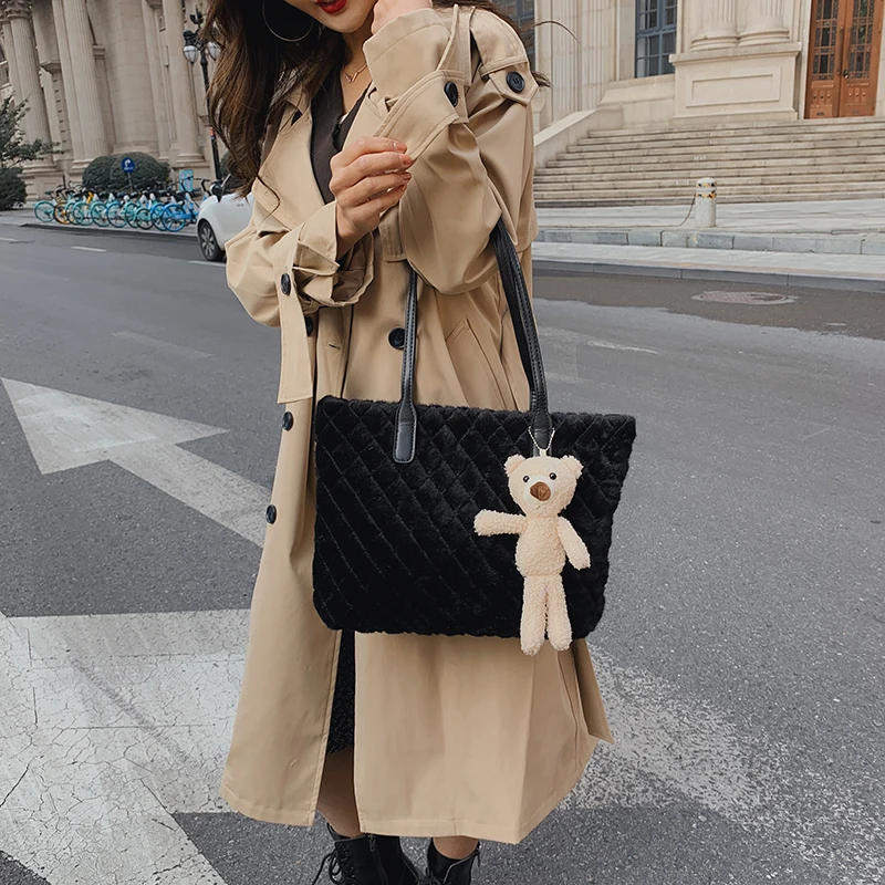 Diamond Pattern Bags For Women 2021 New Soft Fluffy Bag Furry Handbag Solid Fur Crossbody Shoulder Bag Casual Plush Tote Bag Sac