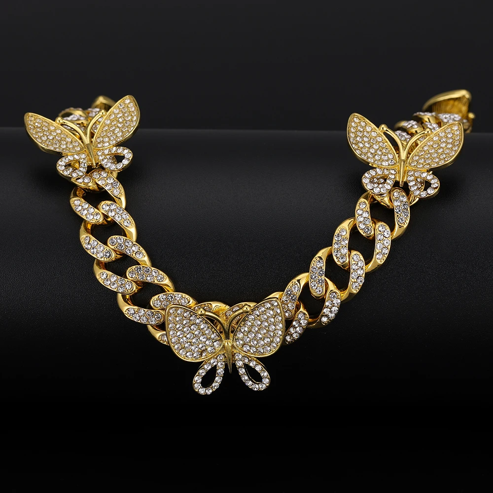 

Sweet Punk Vintage Metal Cuban Chain Choker Necklace for Women Colorful Shine Acrylic Butterfly Pendant Necklace Jewelry Gift