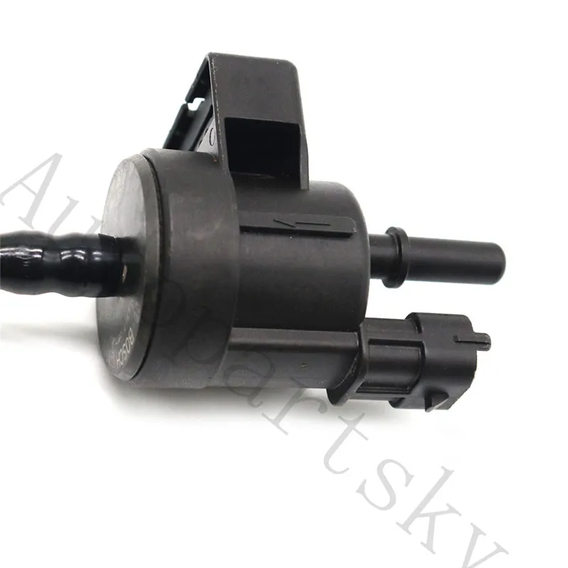 OEM 55573017 Vapor канистра продувочный клапан насоса 1.4L для Chevy Cruze Sonic ДЛЯ Buick Encore 2M1338 55576071 0280142505