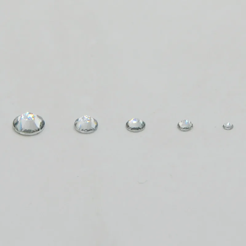 

HOT 100pcs/lot Crystal Clear Color Nail Art Rhinestone Flatback Non Hot Fix mix Rhinestones For Fashion decoration Nail Art