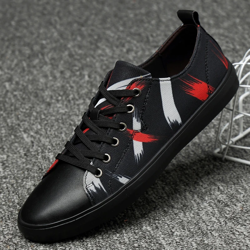 

Men's Skateboard Shoes Fashion Canvas Fabric Stitching Sneakers Classic Outdoor Sport Casual Shoes All-Match Trend Men Shoes