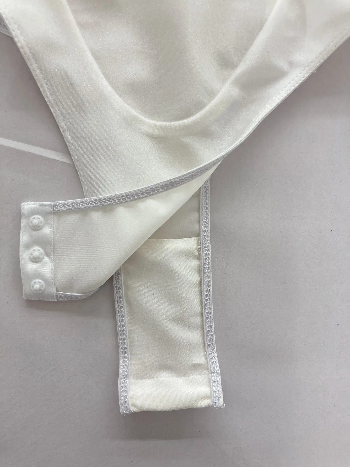 

2021 new ladies fashion long-sleeved sexy mesh bottoming bodysuit 0309