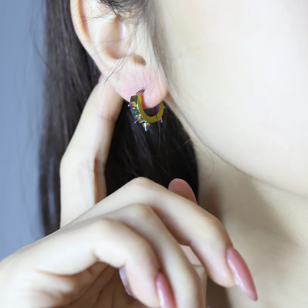 

New Fashion Black Silver Color Clip Earrings Rivet Hoop Gothic Punk Stainless Steel Cross Clip Men Womem Dangle Stud Earrings