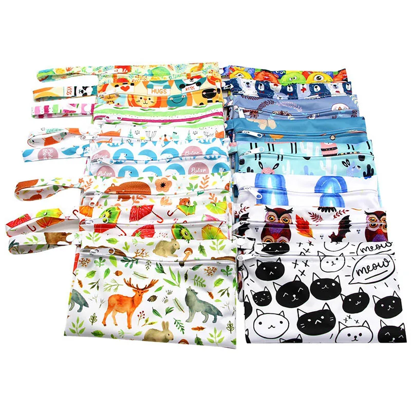 

1Pcs Multifunctional Printed Zipper Baby Diaper Bag Waterproof Reusable Portable Maternity Dipper Bag Baby Care