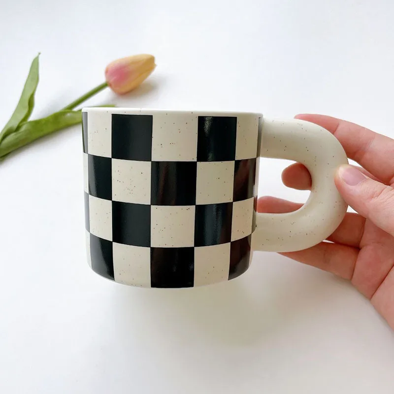 

Mug Simple Checkerboard Termica Nordic Coffee Cup Milk Copo For Home Ceramics Mugs Yogurt Drink Cups Kitchen Accessories Кружка