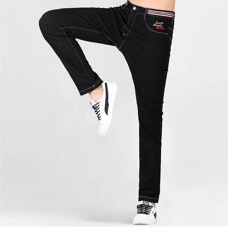 Джинсы мужские с эффектом потертости Брюса и акулы модные повседневные