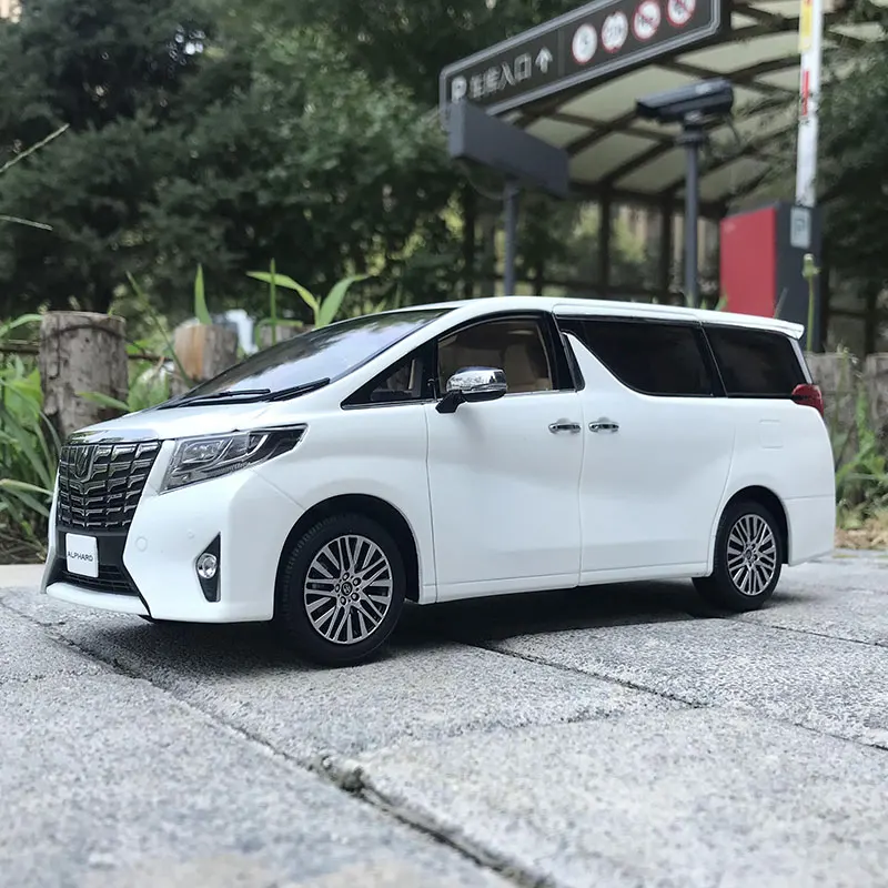 

Keng Fai 1/18 для Toyota Alphard LHD RHD отлитый под давлением металлический Автомобиль MPV подарки Коллекционная модель орнамента белый/черный металл, пластик, резина