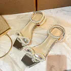 Женские босоножки на высоком каблуке, серебристые босоножки на квадратном каблуке с ремешком, жемчугом и пряжкой, сказочный стиль, новинка 2021