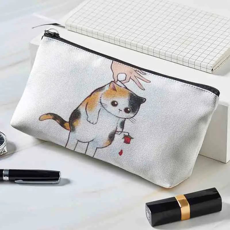 

New Women Makeup Bag Simple Funny 3D Cartoon Cat Cosmetic Bag Portable Zipper Girls Ladies Cosmetic Bag Toiletry Bag Coin Bag