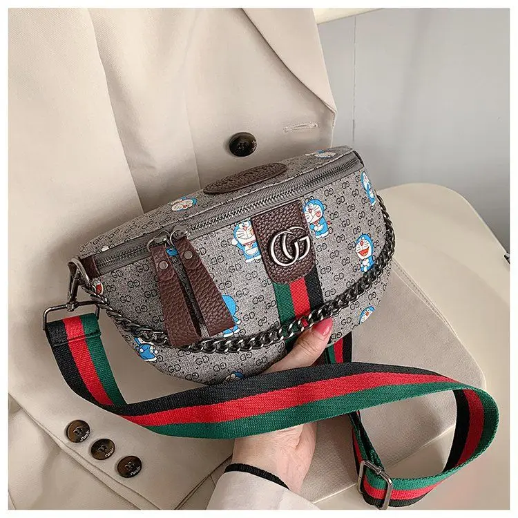 

Doraemon 2021 New Pu Zipper Lucky Bag Chest Bag Retro Style Crossbody Waist Bag Saddle Female Bag
