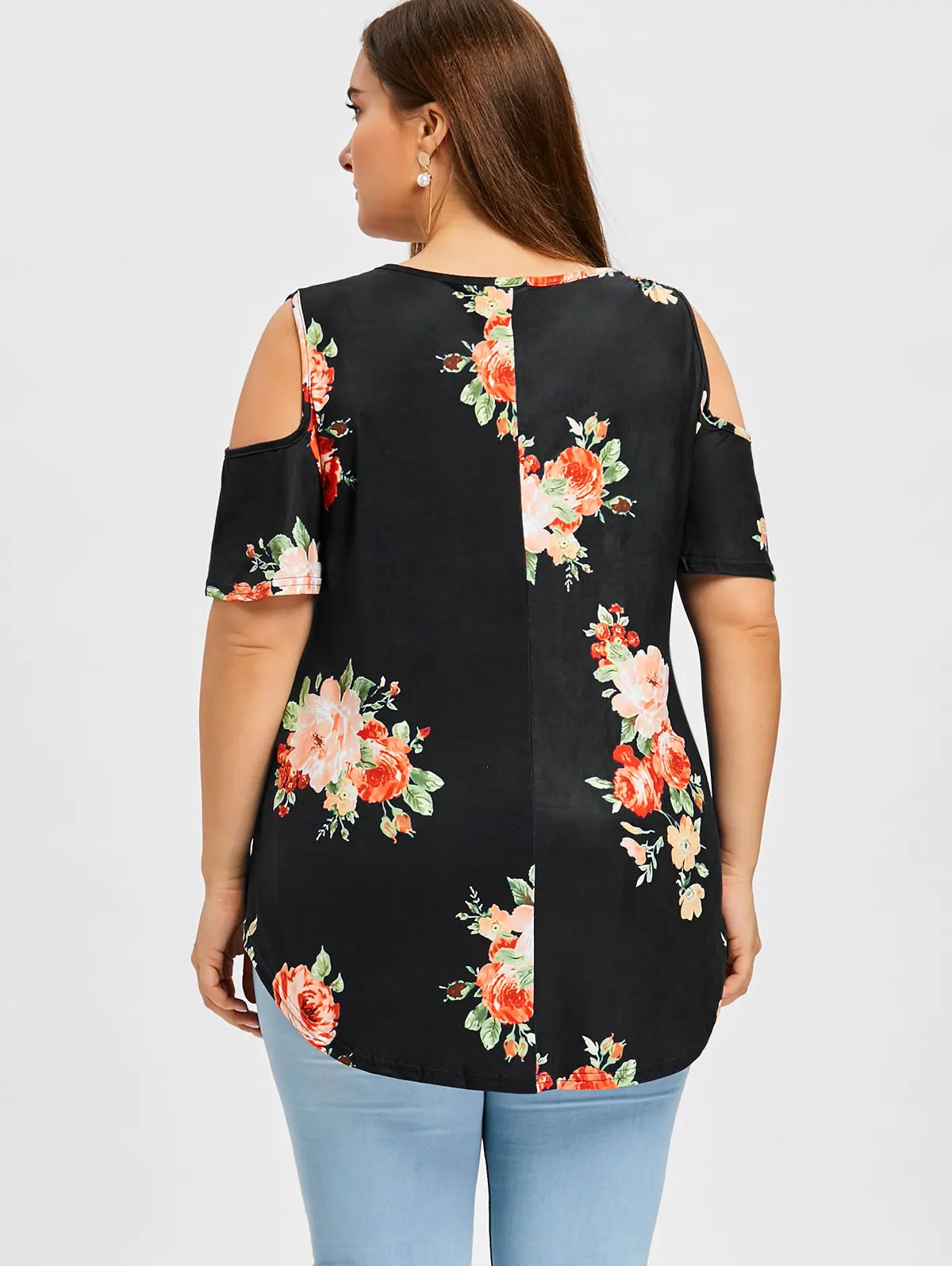 Женская футболка с цветочным принтом открытыми плечами и V образным