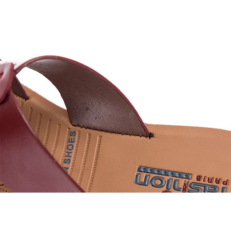 Летние кожаные женские ботинки для пожилых людей с мягкой подошвой на плоской