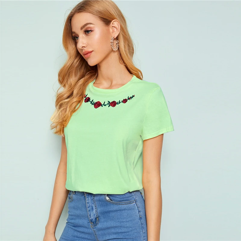 SHEIN женская футболка с вышитым цветочным принтом, женская одежда, топы, Повседневная летняя футболка с круглым вырезом и коротким рукавом