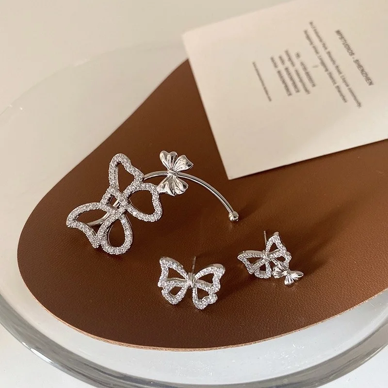 

Серьги-подвески женские Асимметричные в форме бабочки с фианитами