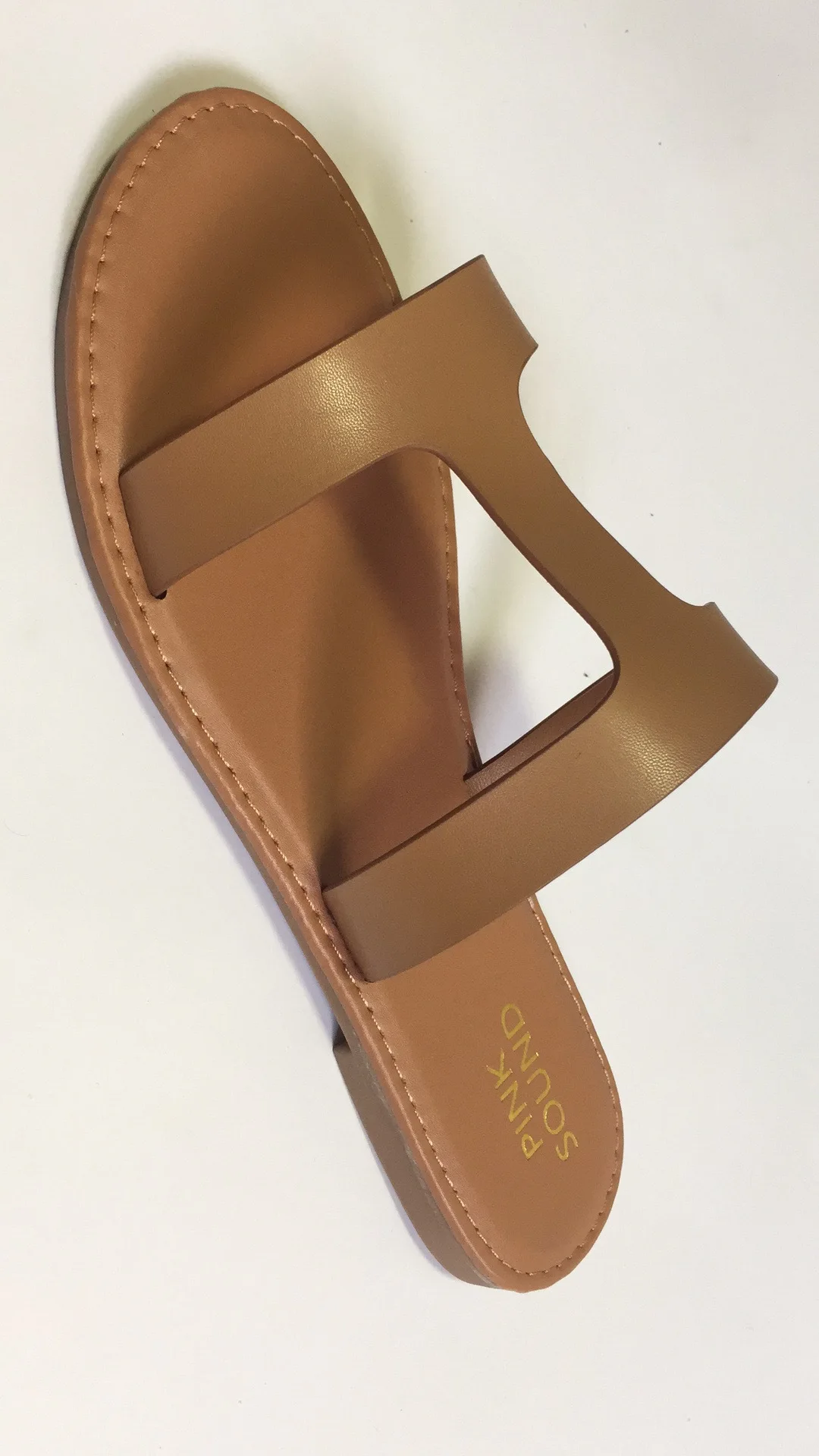 

Women beach flip flop leather sandals 2019 new flat with soft bottom non-slip rubber outdoor fashion wild college wind slippers